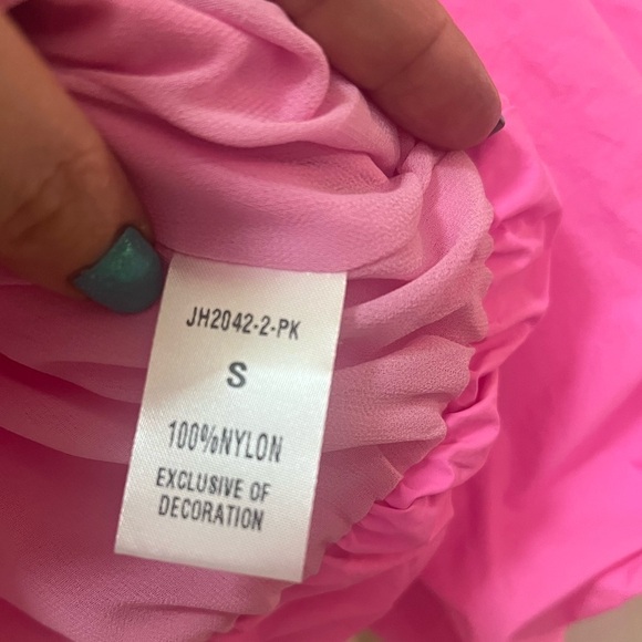 ⚫️ BOGO THML bright pink puffy crop top ladies size small - Picture 4 of 8